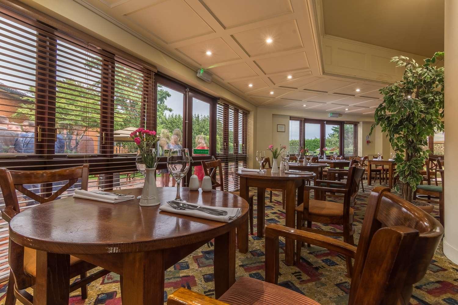 Best Western Rockingham Forest Hotel Corby Exterior photo