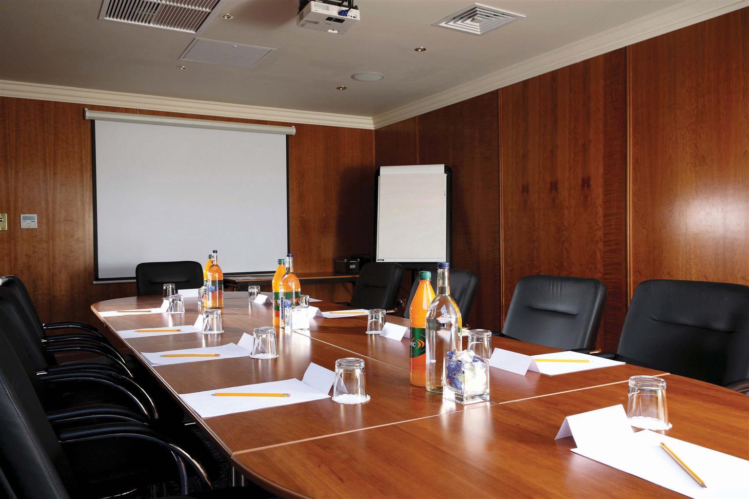 Best Western Rockingham Forest Hotel Corby Business photo